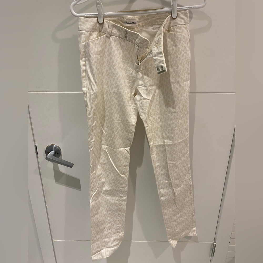 Calvin Klein size 0 faint printed pants